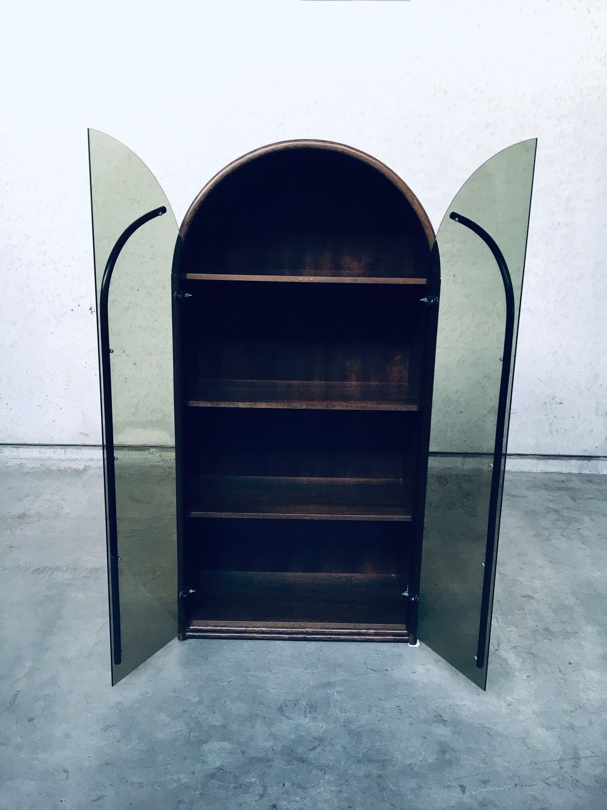 Vintage Design Hoge Vitrinekast Van Rotan En Bamboe, Jaren 1970 photo vinterior