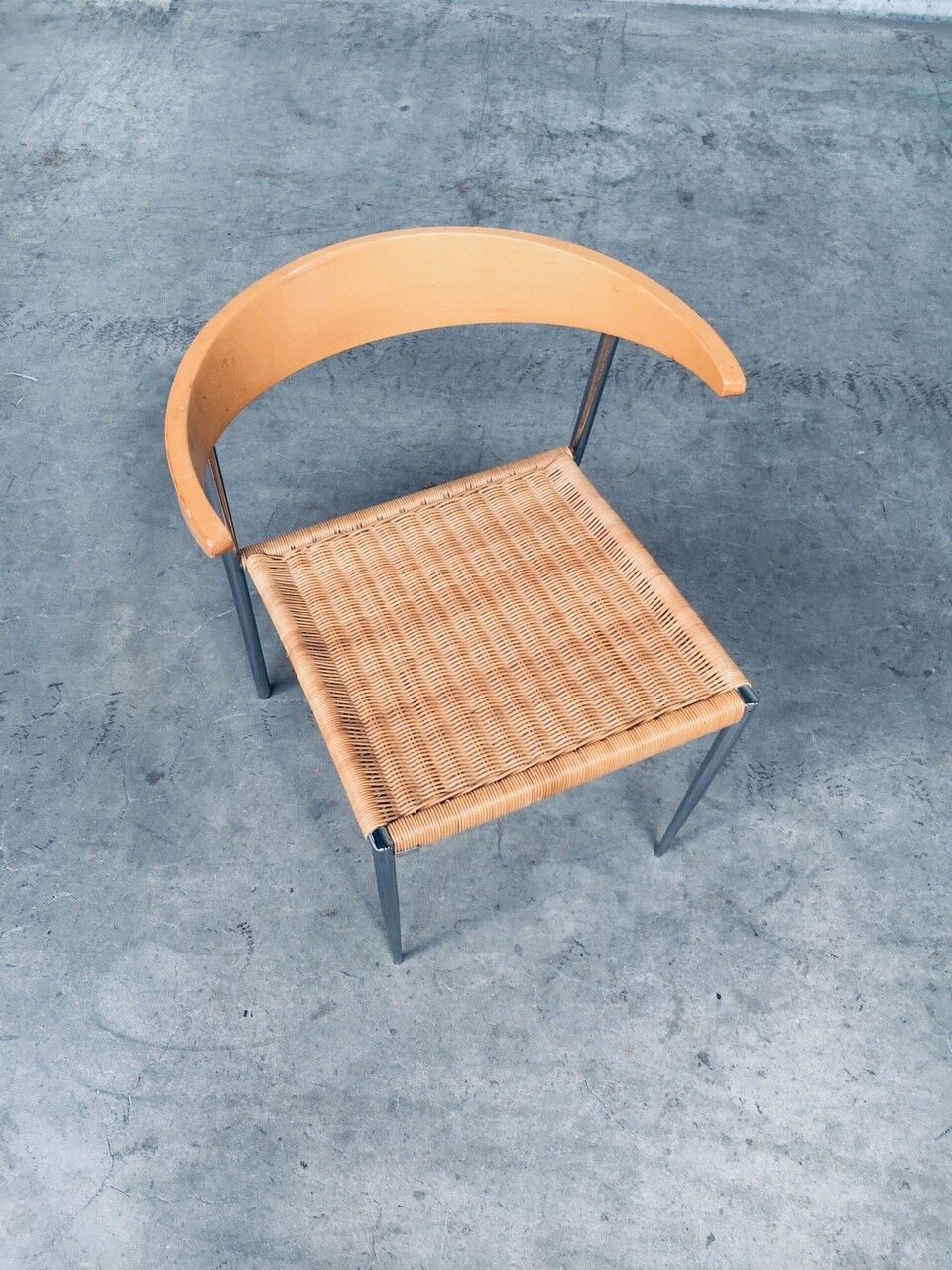 photo furniture Postmodern Design Stoel Van Pierantonio Bonacina, Italië Jaren 1990