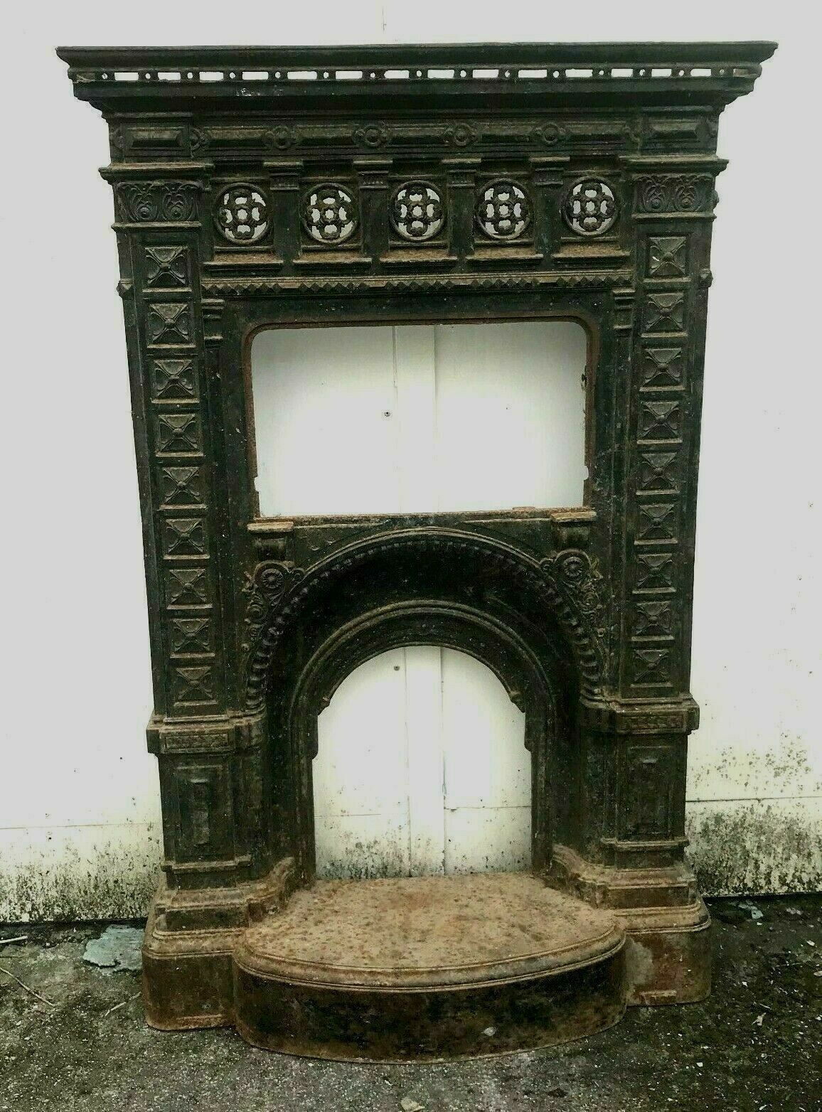 Fire Front In Cast Iron XIX Century photo 246.40188