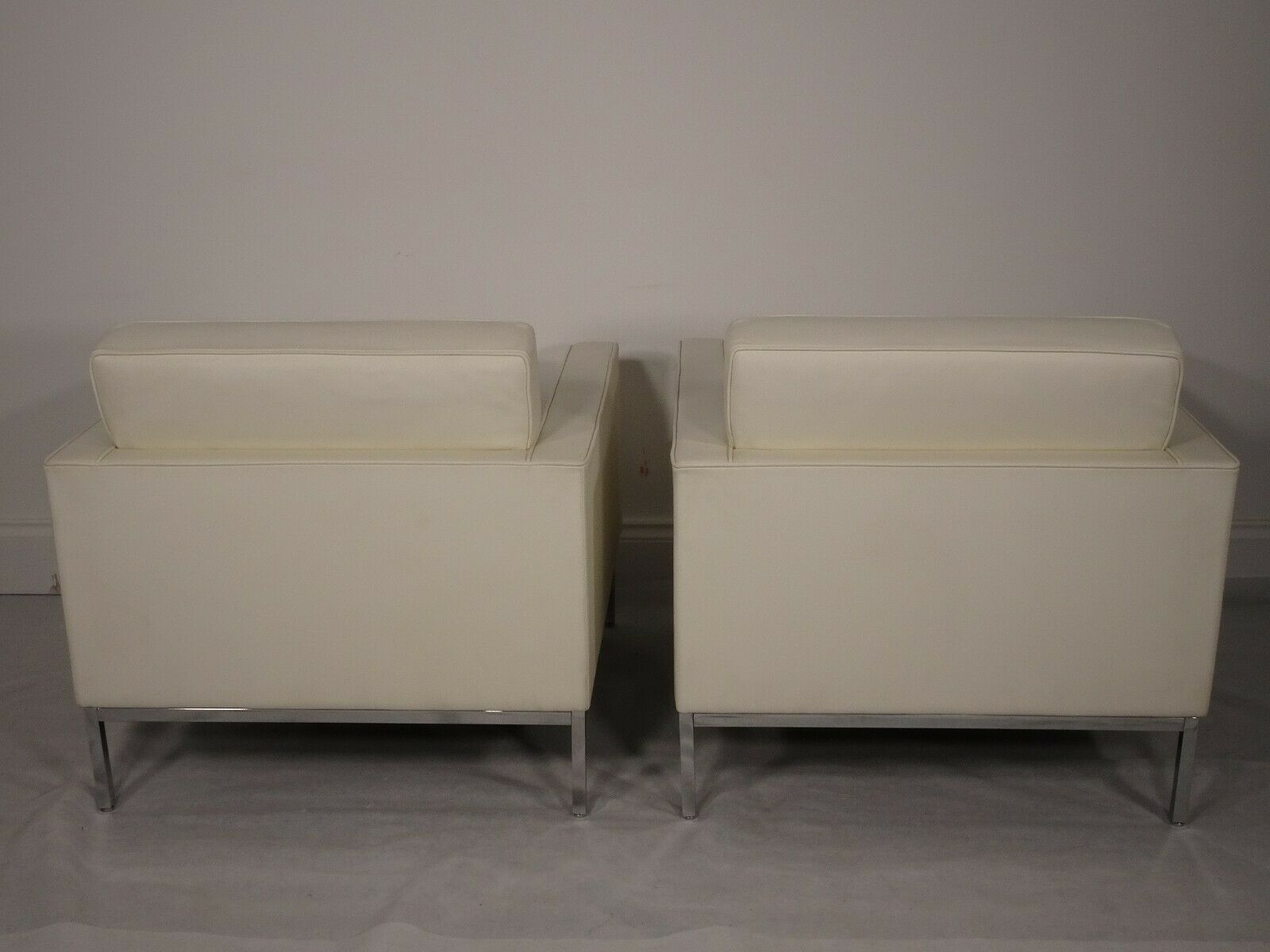 Stunning Pair Of Genuine Florence Knoll 1954 Lounge Chair In Luxurious Leather photo vinterior