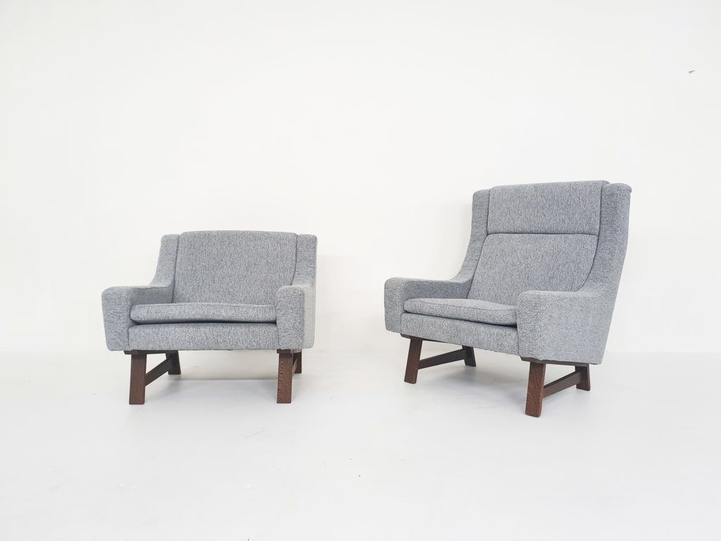 Set Van Twee Dutch Design Loungestoelen Met Wengepoten photo furniture