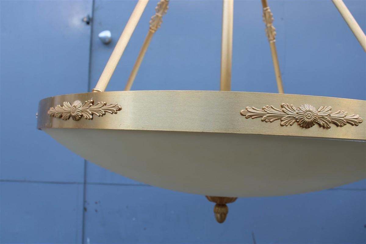 photo vinterior Big Classic Round Italian Chandelier Brass Gold Yellow Glass Italian Design 1970