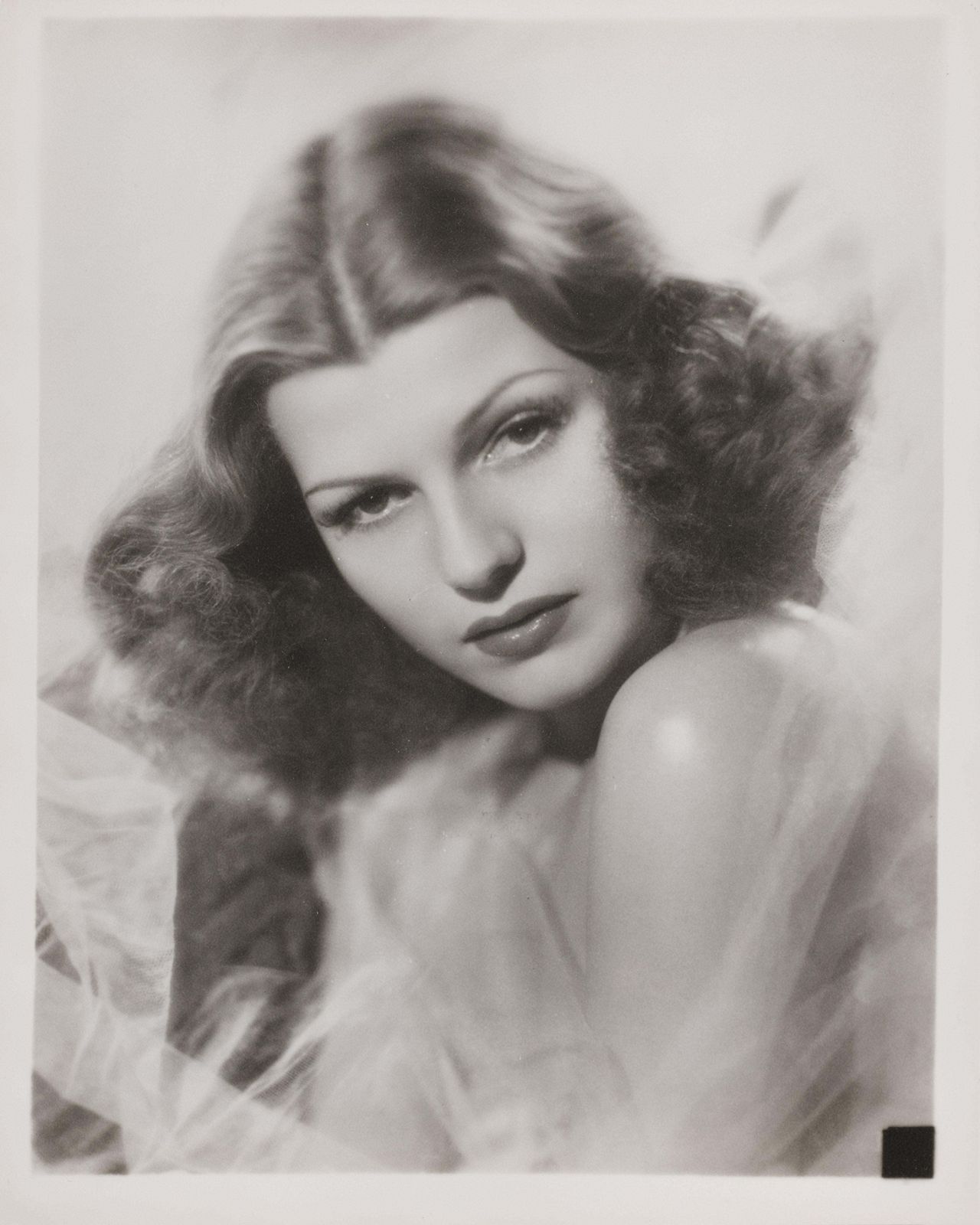 Rita Hayworth Portrait Photo, 1940s photo furniture