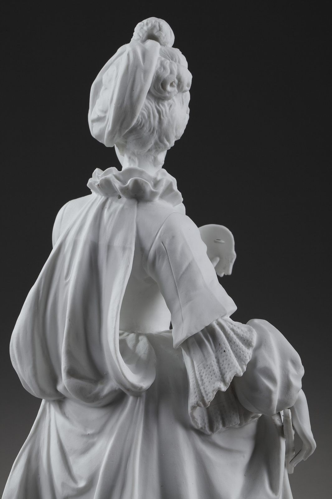 photo vinterior Paul Duboy, Bisque Statue "Young Girl In A Ball Gown"