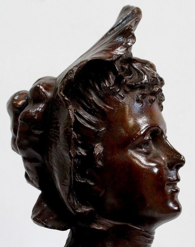 1071.2 Bronze "Woman With A Hat", By Meslais, Early 20th Century photo