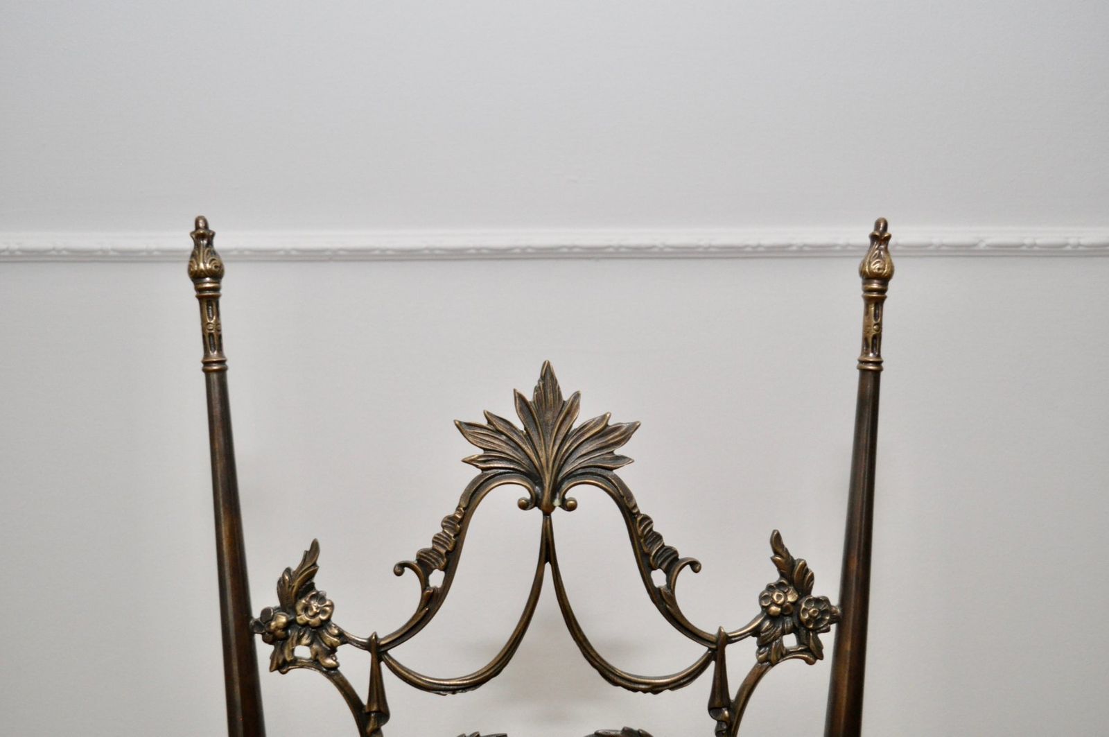 Sedie Chiavarine Hollywoodiane In Stile Regency In Ottone E Velluto, Set Di 2 photo 1220.0