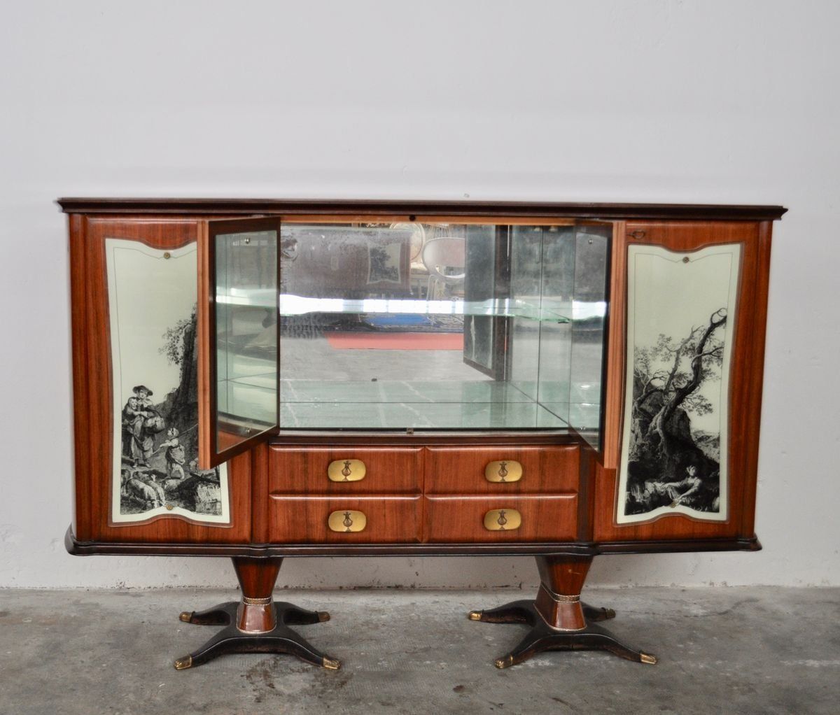 Credenza Con Cassetti In Pera Di Mogano, Ottone E Vetro Con Disegni Allegorici E Flash Interni Di F.Lli Rigamonti Desio, Milano, Anni '40 photo furniture