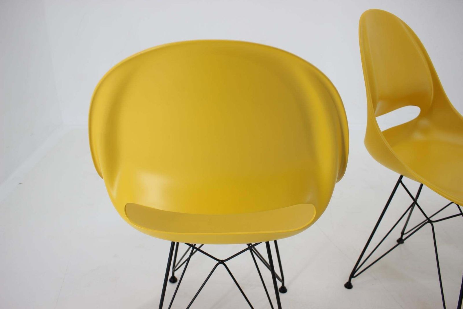 Set Of 4 Midcentury Yellow Design Fiberglass Dining Chairs By Mnavratil 1960s photo 2215.0