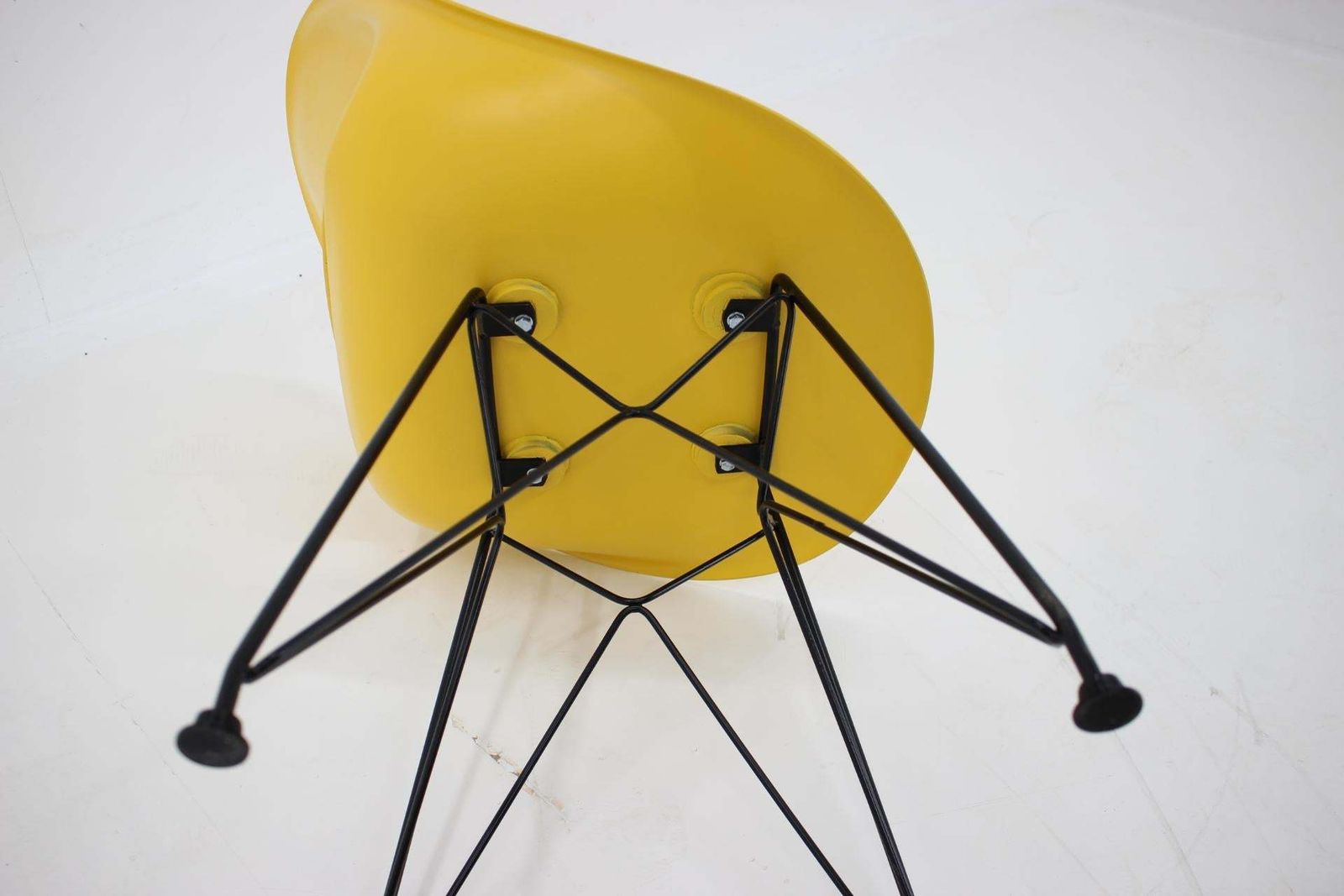 photo buy Set Of 4 Midcentury Yellow Design Fiberglass Dining Chairs By Mnavratil 1960s