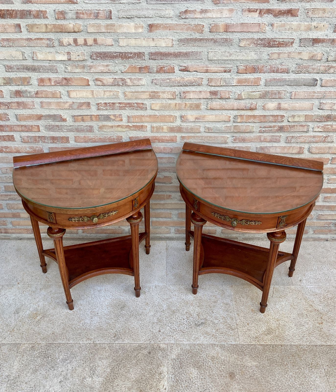 photo vinterior Pair Of Empire Style Mahogany Wood Nightstands, 1930s
