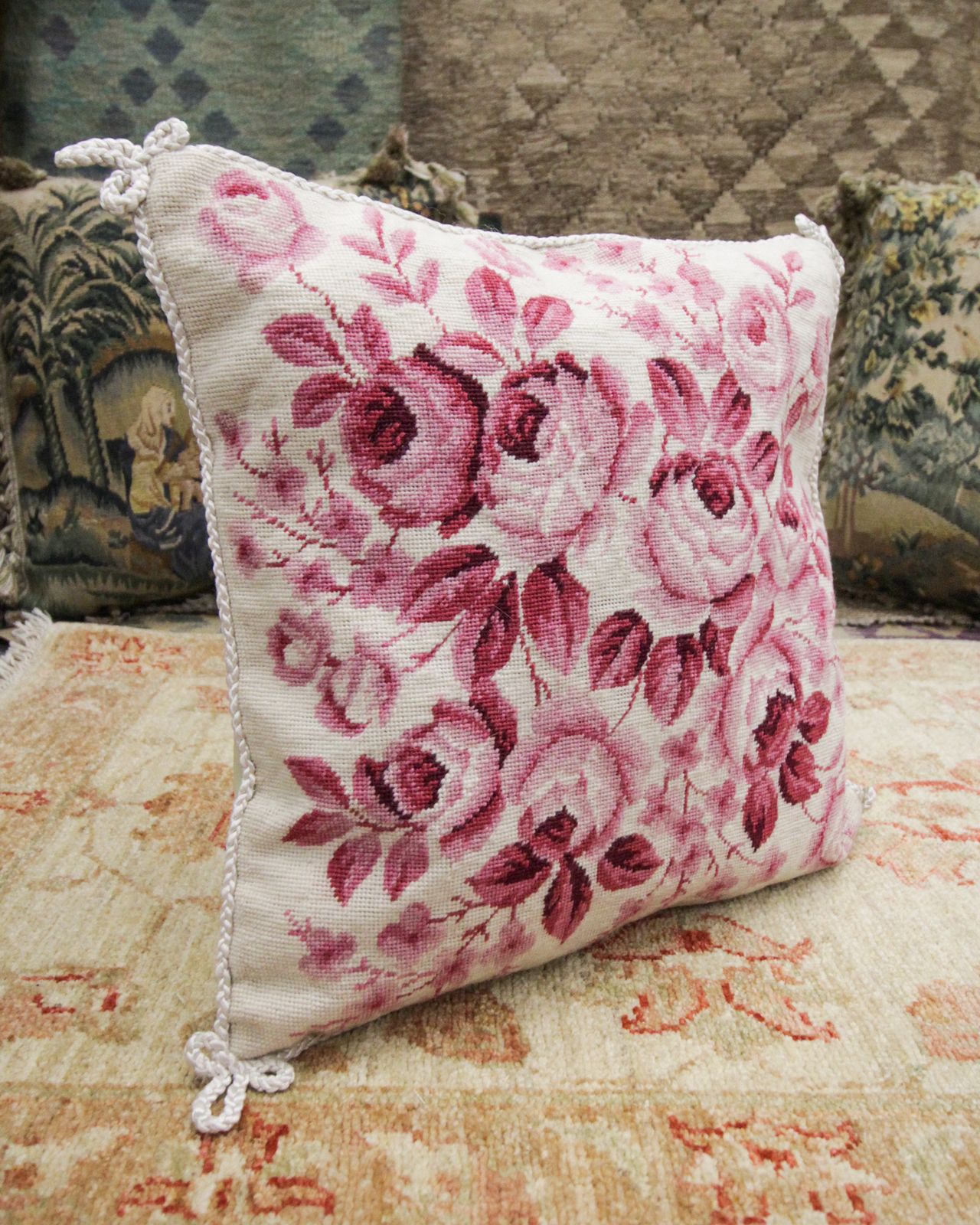 Pair Of Floral Needlepoint Cushion Covers Handmade Wool Scatter Pillows Case photo vinterior