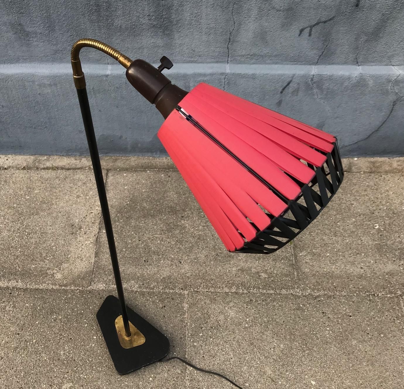 Scandinavian Adjustable Floor Lamp photo vinterior