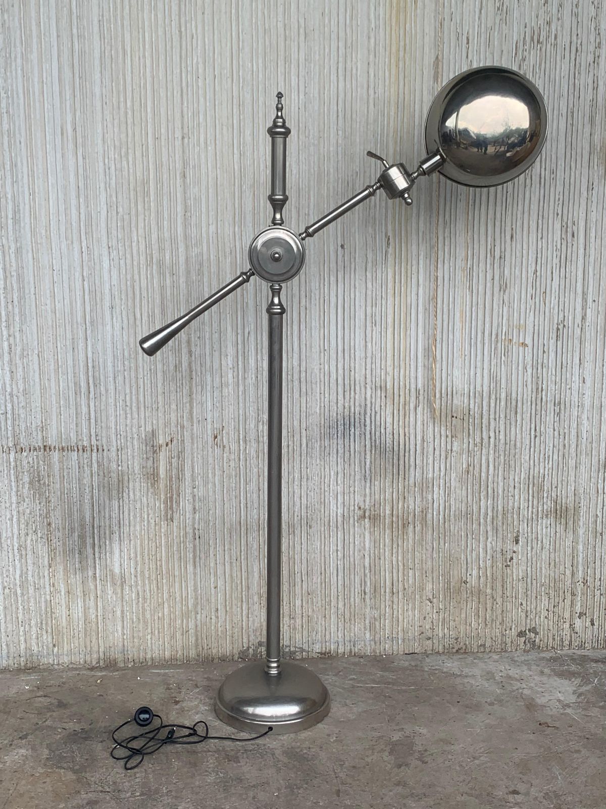 Lampadaire industriel mid-century modern, entièrement réglable photo 1991.0