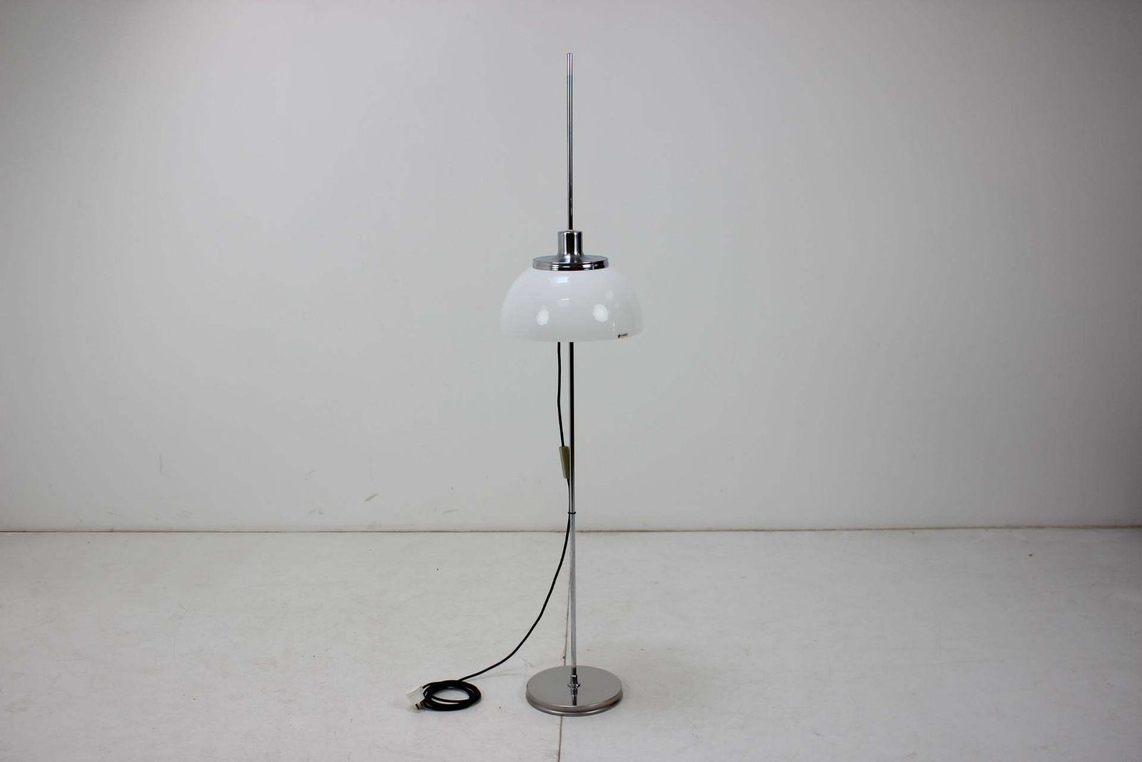 Mid Century Adjustable Floor Lamp/ Guzzini/Meblo, 1970s photo for sale