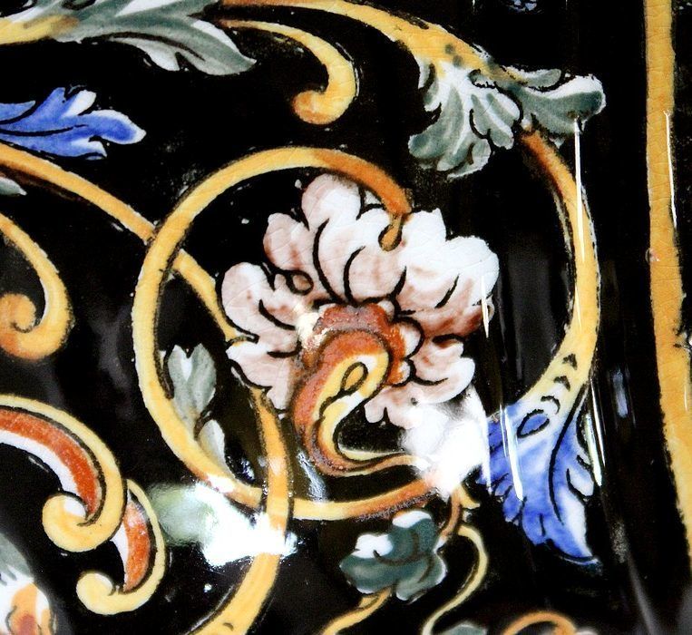 photo vintage Gien Earthenware Planter With Polychrome Decorations, Late 19th / Early 20th Century