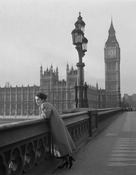 ' Taylor In London ' By Keystone Resin
