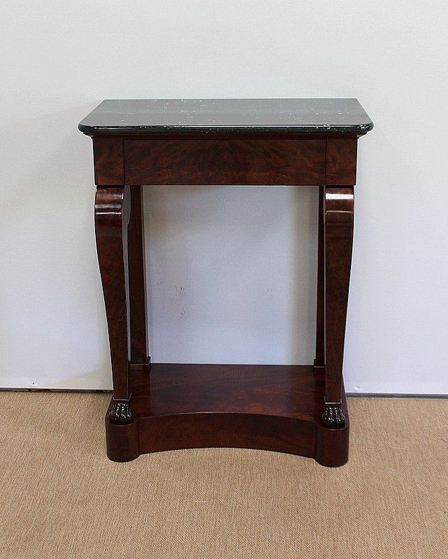 Small Console In Burl Mahogany Veneer From Cuba, Restoration Period Early 19th Century