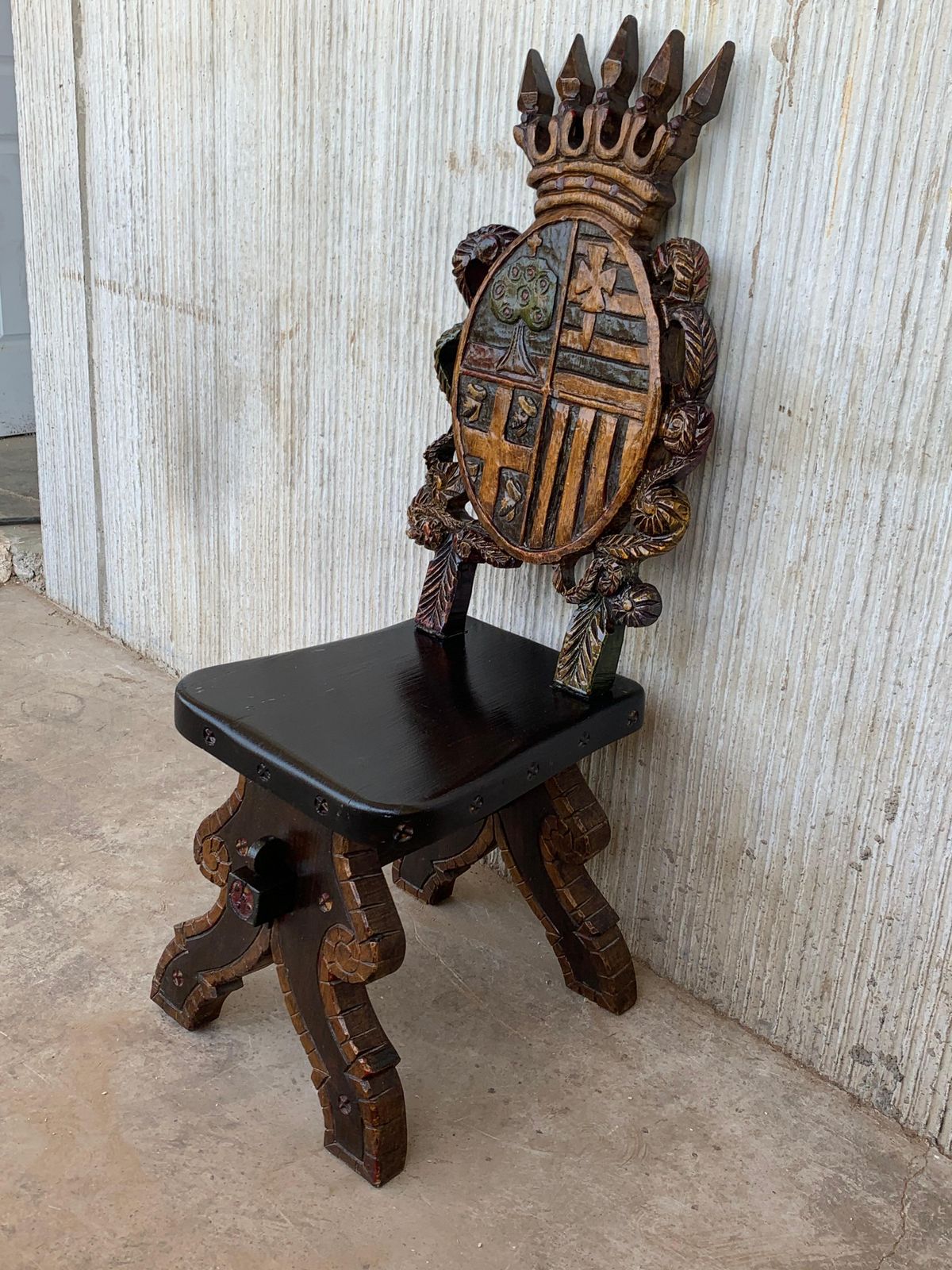 20th Century Pair Of Spanish Polychromed Sgabello Carved Side Chair photo for sale