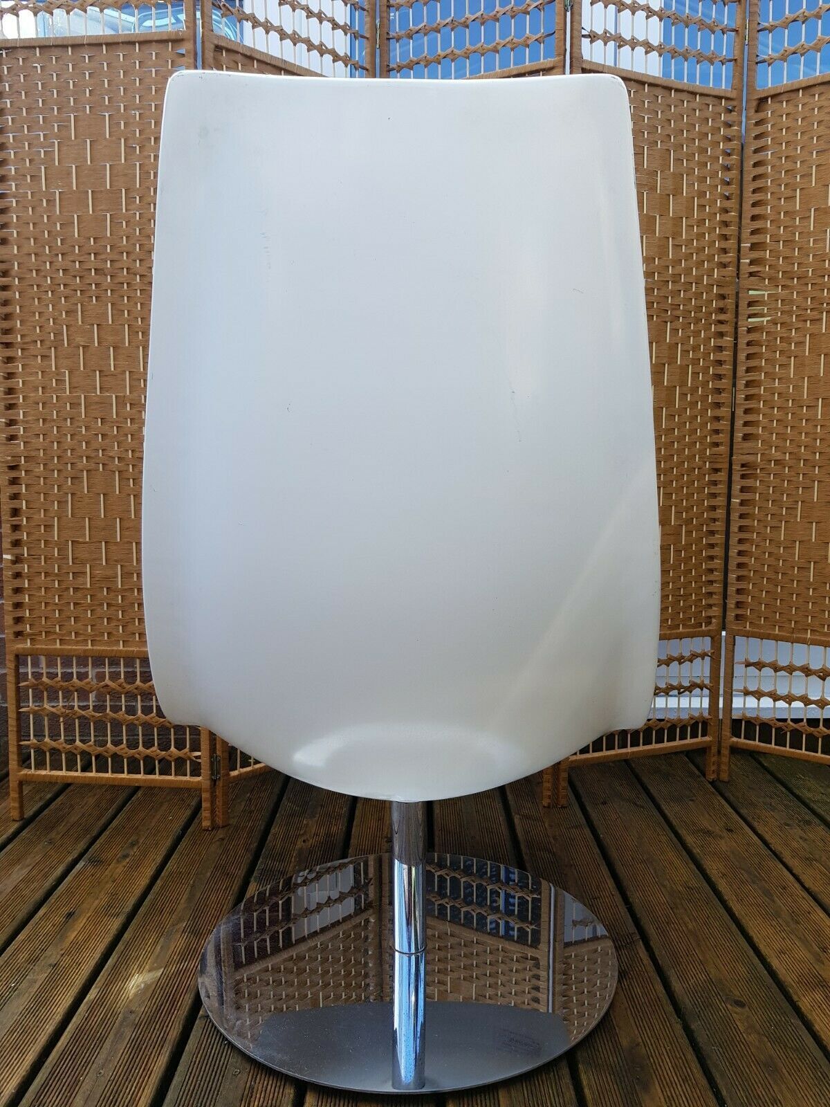 A Very Rare Xpo Mid Century Swivel Chair In Lacquered Steel photo 495.0