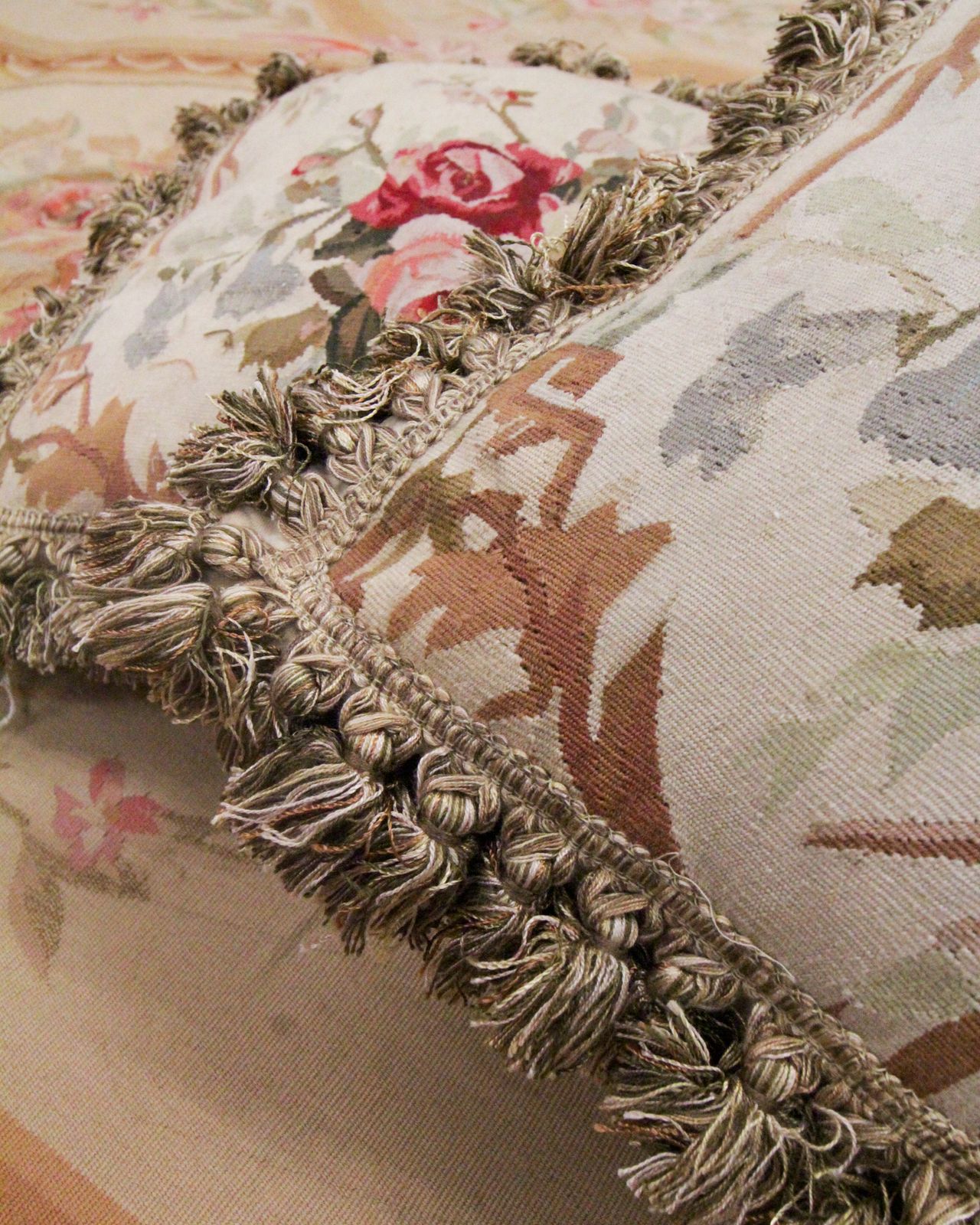 Handwoven Pillow Cover Aubusson Style Floral Cushion Cover 45x45cm photo Textiles
