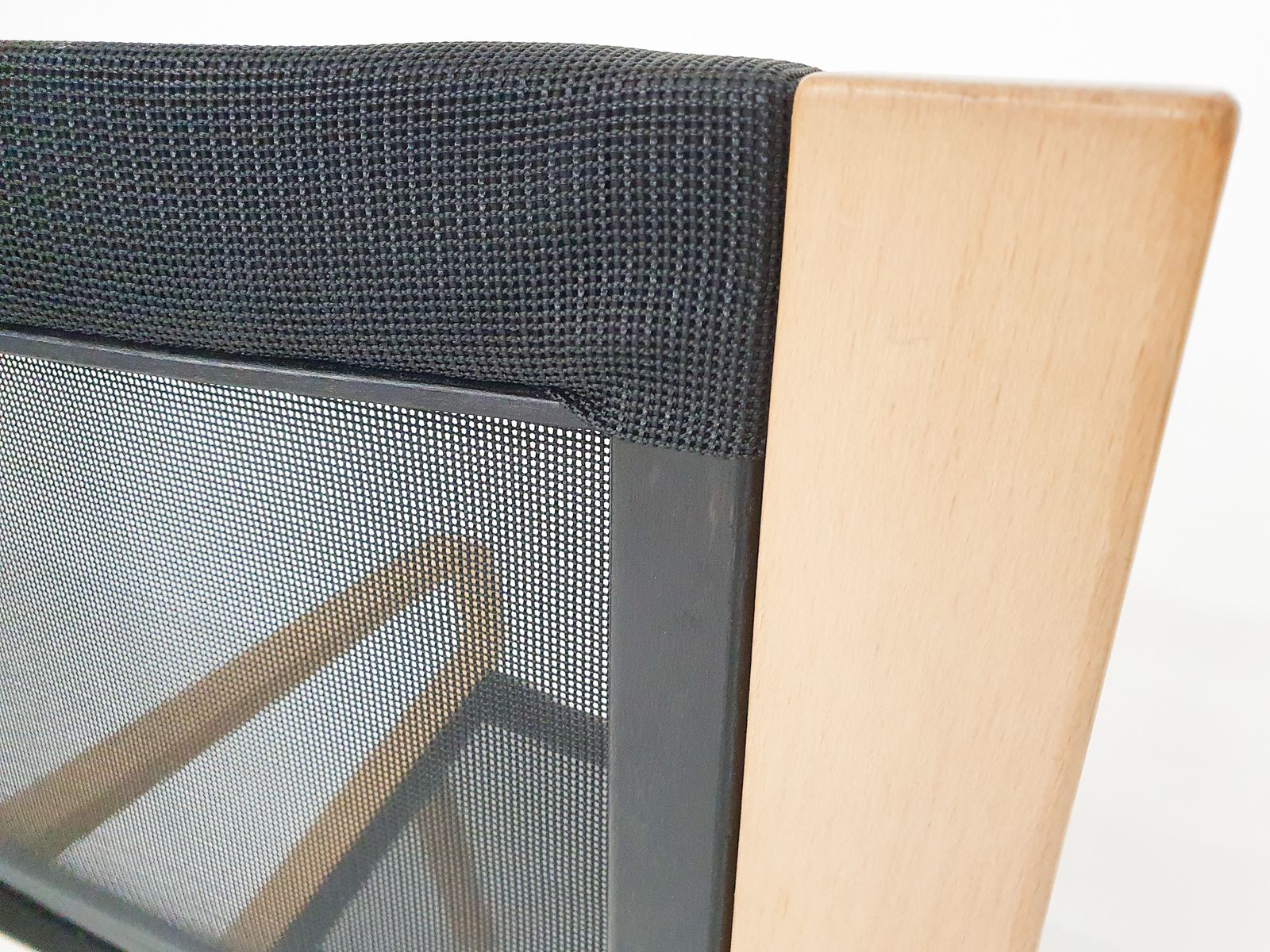 Loungestoel Van Gelamineerd Beukenhout Met Gazen Bekleding photo 354.432