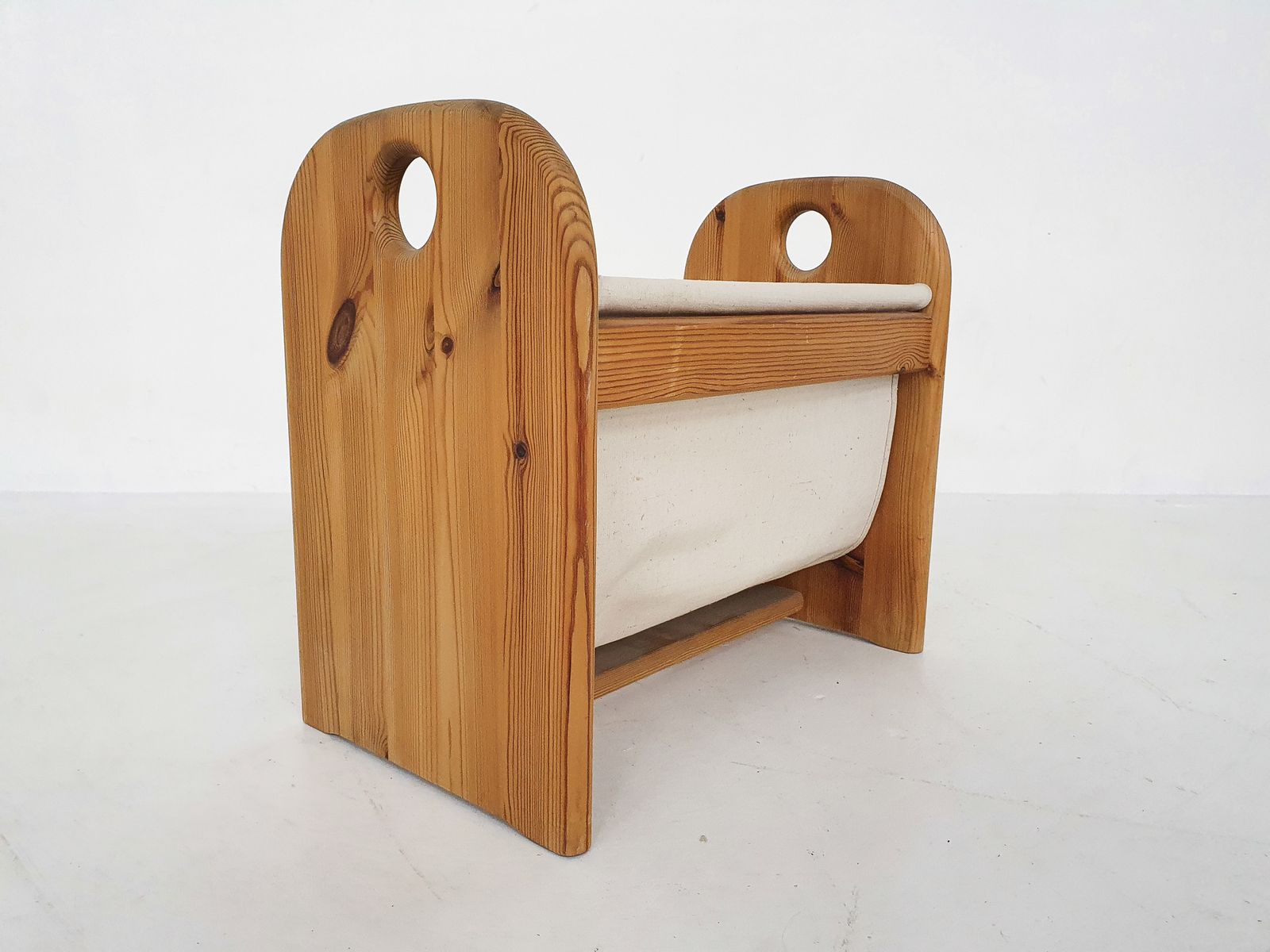 Scandinavian Modern Pinewood And Linnen Magazine Stand, Denmark 1970s