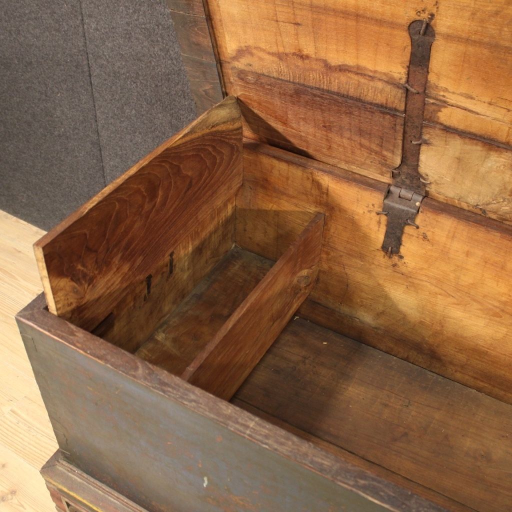 Indiase Kist In Beschilderd Hout, Ca. Jaren 1950 photo buy