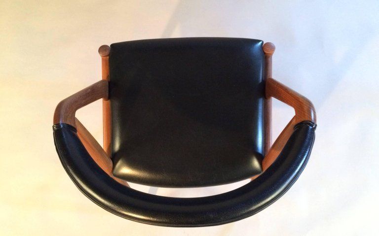 Kai Kristiansen Set Of Eight Restored And Refinished Dining Chairs In Teak Choice Of Upholstery photo vinterior