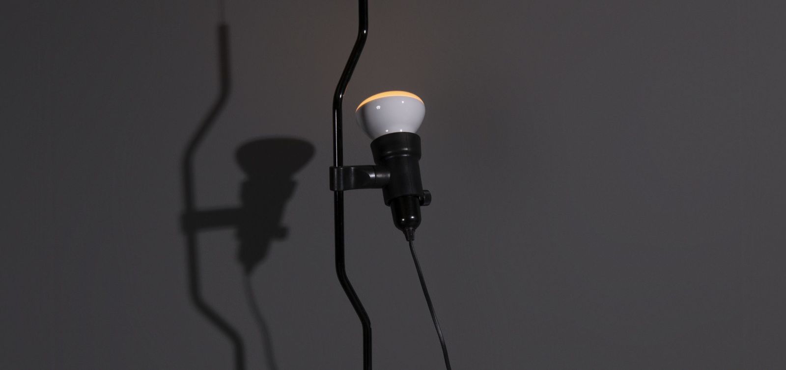 Parentesi Hanglamp Van Flos Met Dimmer photo Verlichting