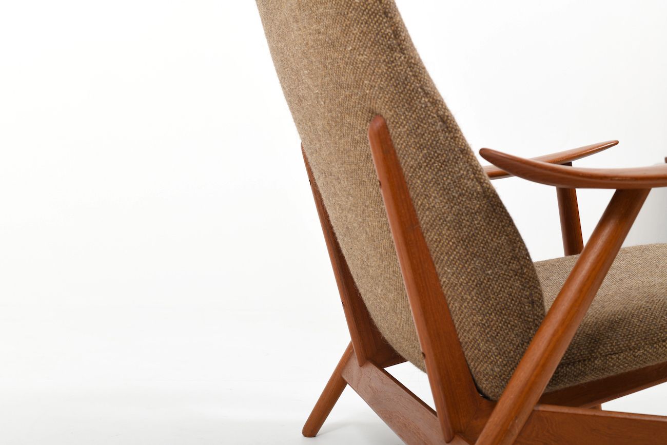 2990.0 Mid Century Illum Wikkelsø Teak Lounge Chair photo