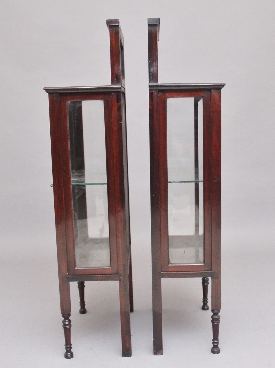 Pair Of Early 20th Century Mahogany Display Cabinets photo vinterior