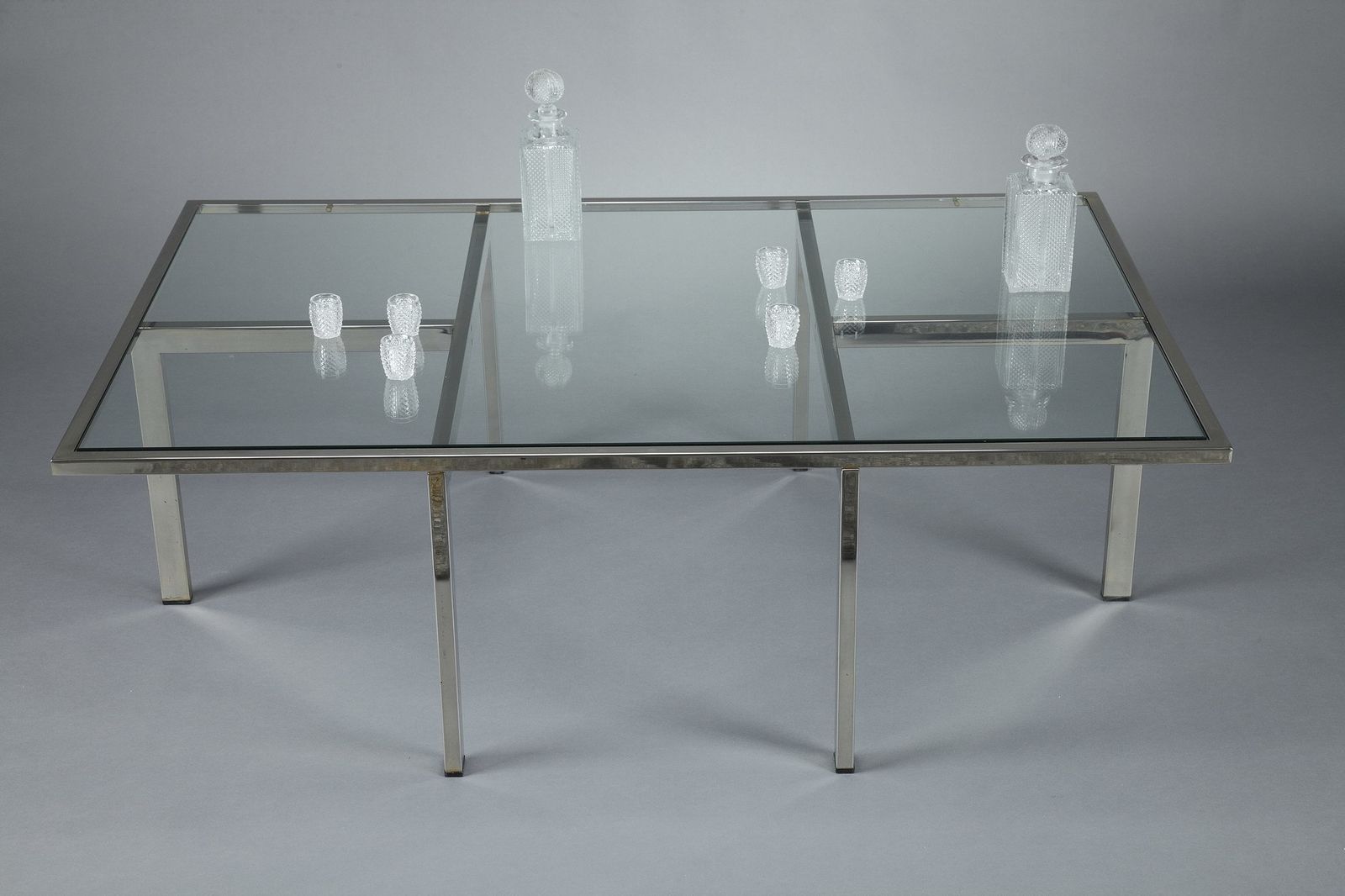 Table basse et 4 tables d'appoint amovibles photo for sale