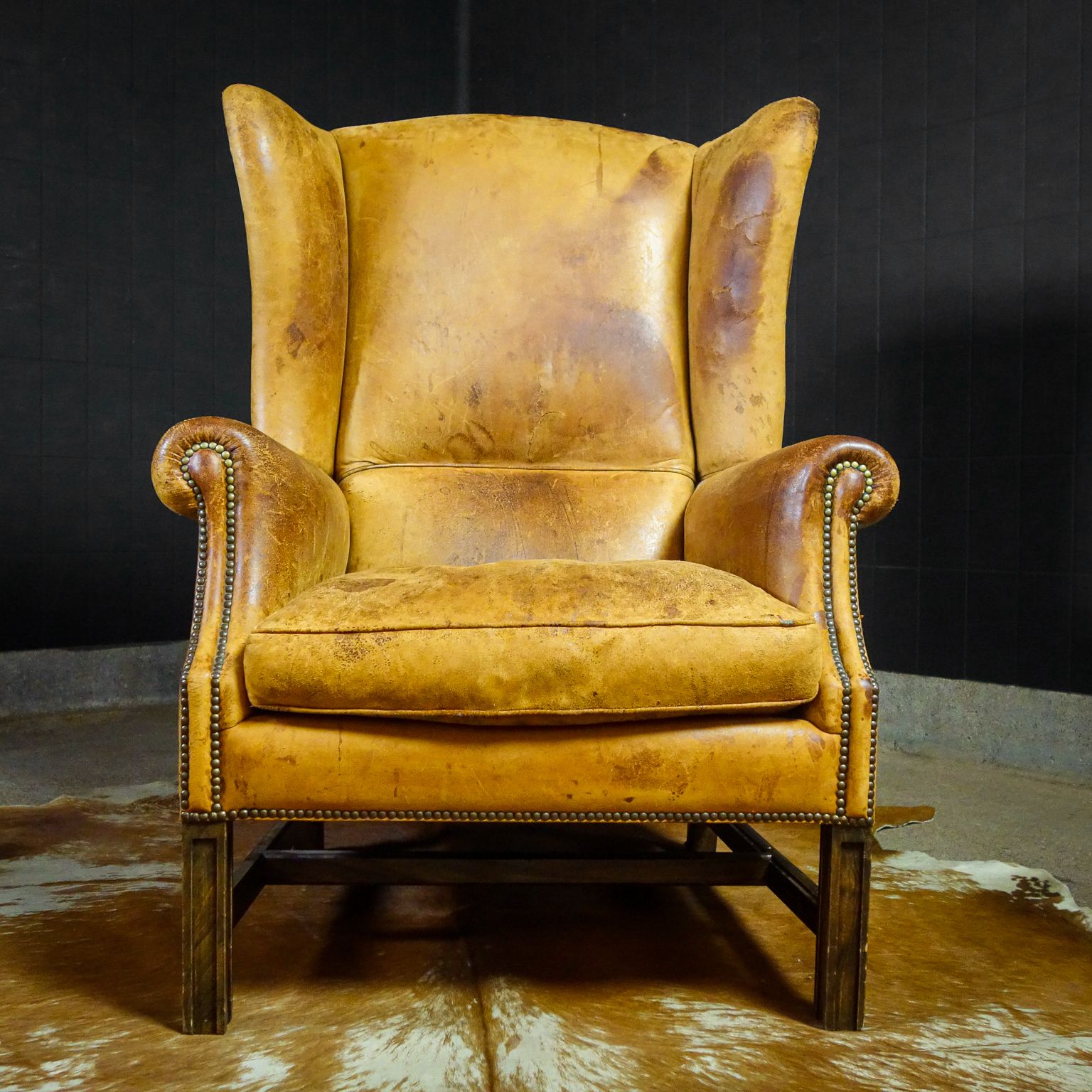 Leren Ear Fauteuil – Bruin, Vintage photo for sale
