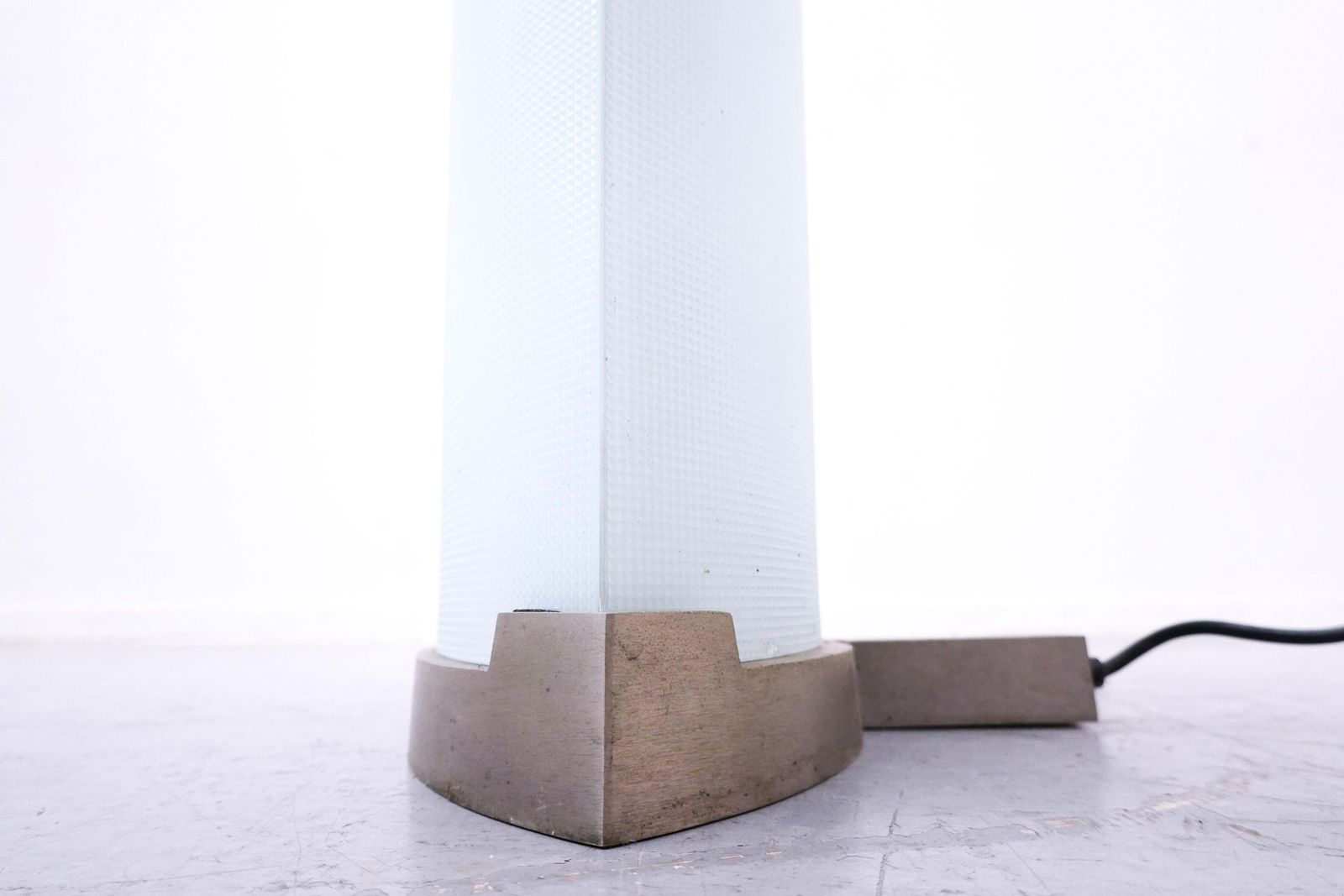 photo vinterior Mid Century Italian "Pirellone" Floor Lamp By Gio Ponti For Fontana Arte, 1967