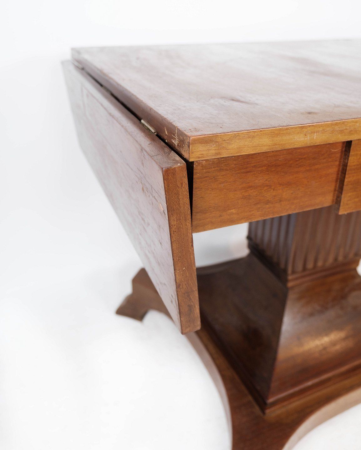 Dining Table Of Mahogany  From The 1920s. photo 775.0