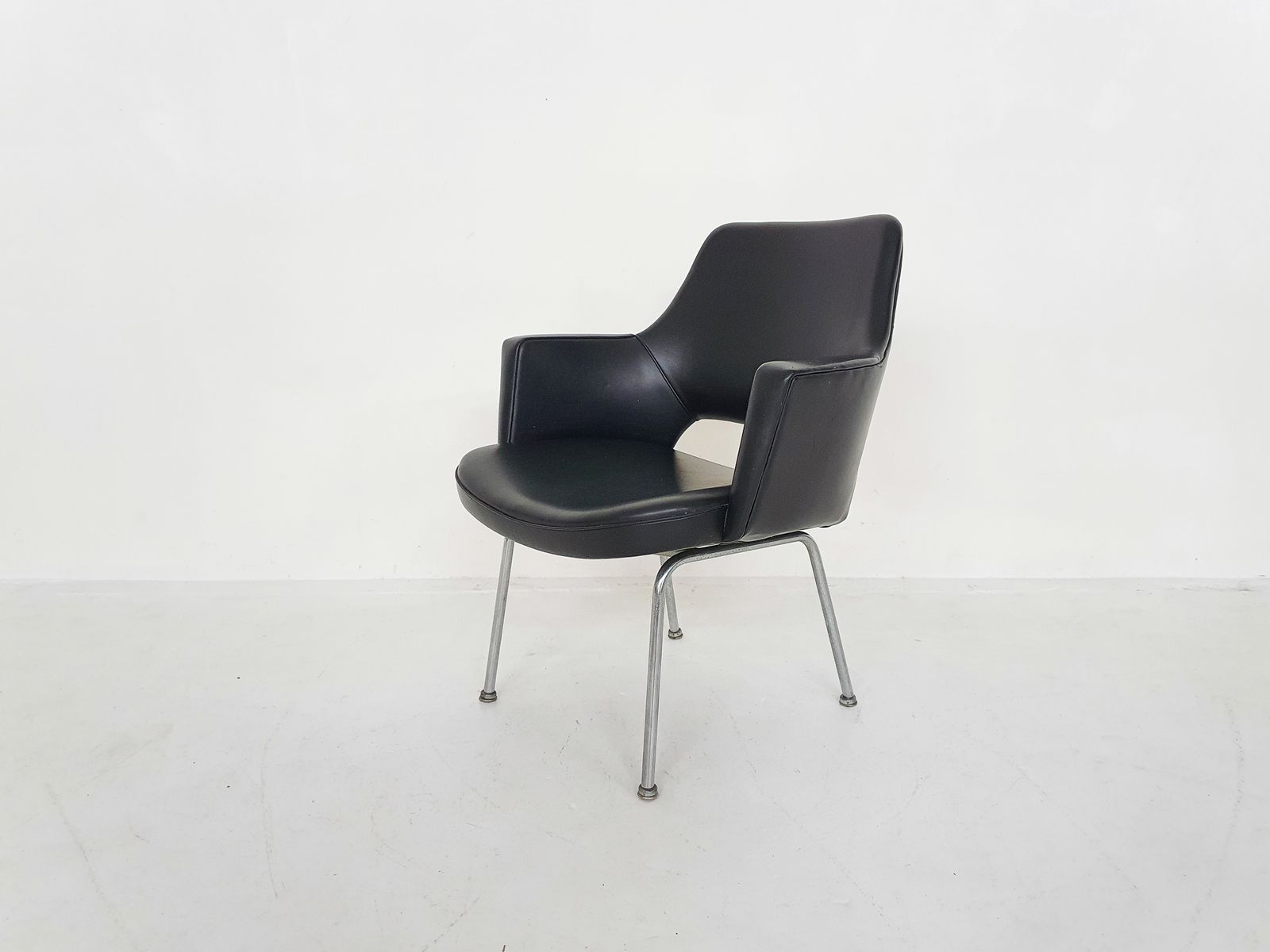 Theo Tempelman For Ap Originals Club Chair, The Netherlands 1960s photo for sale