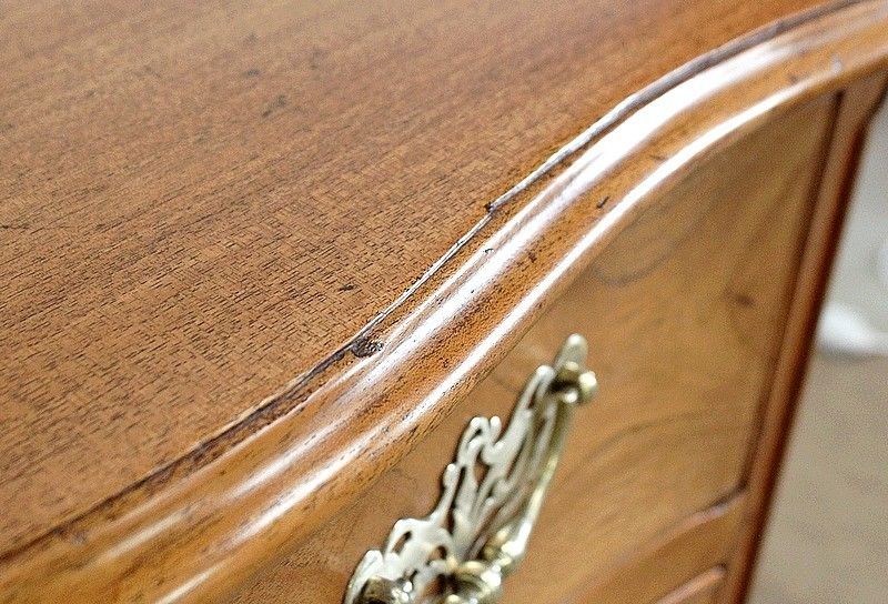Port Nantaise Commode In Yellow Mahogany, Louis XV Period   18th Century photo vintage