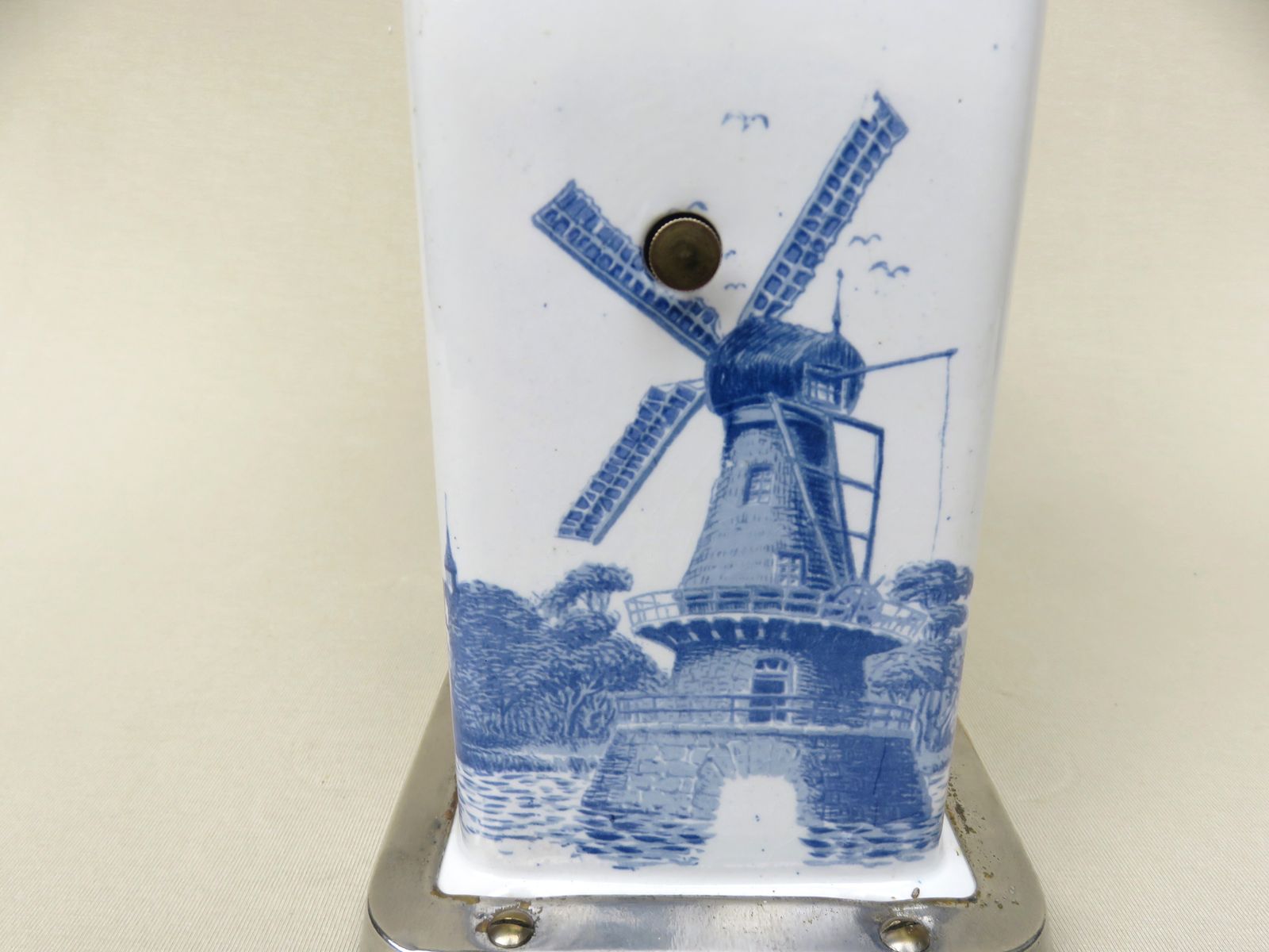 photo furniture Antique Ceramic Kitchen Scales From Krups