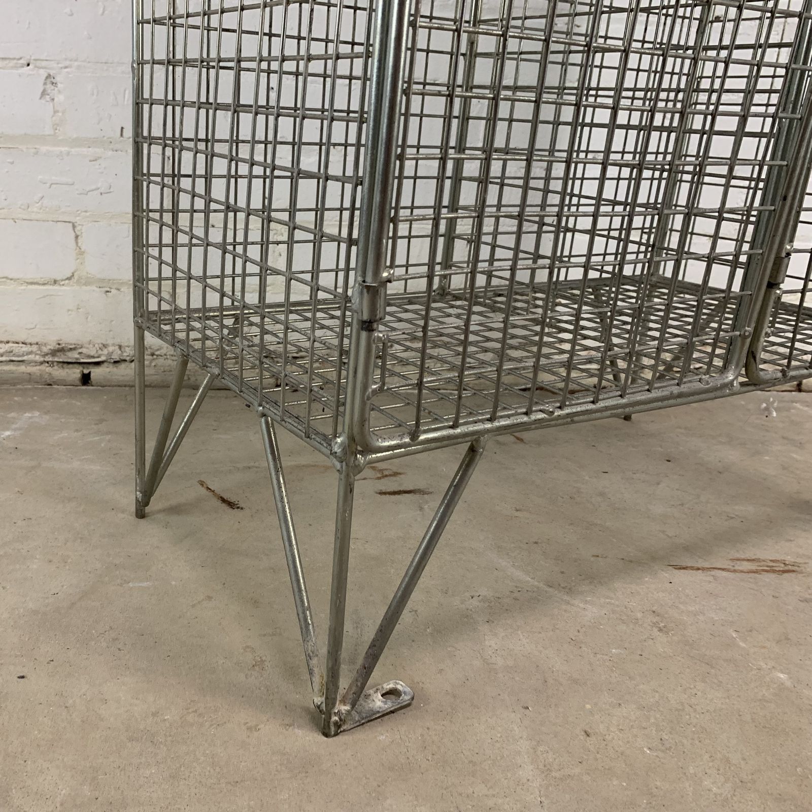 Large Vintage Wire Frame 6 Door Locker Unit photo 375.0