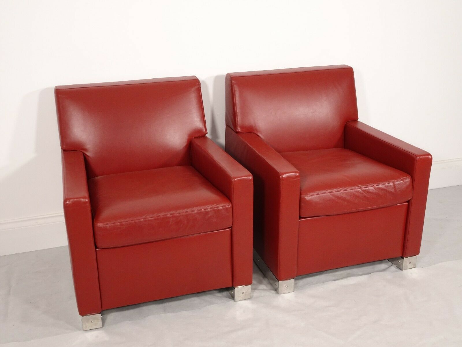 Furniture Stunning Pair Of Bb Italia Imprimatur Armchairs In Oxblood Red Leather photo