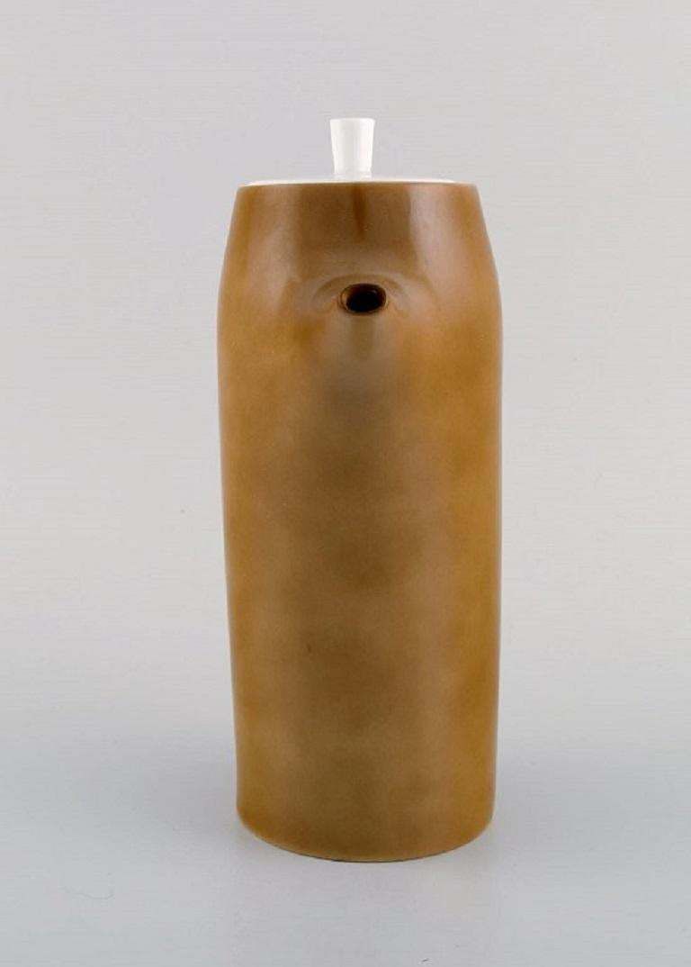 Kenji Fujita For Tackett Associates, Modernist Coffee Pot In Porcelain photo 586.0
