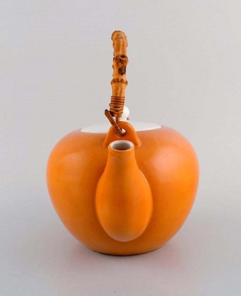 Kenji Fujita For Tackett Associates, Porcelain Teapot With A Bamboo Handle photo 659.0