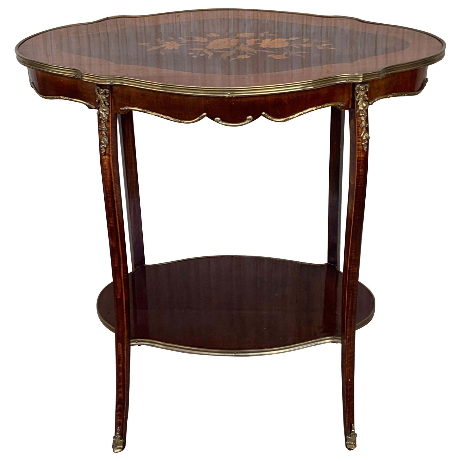 Table française de style Louis XV, marqueterie florale et bronze doré, XIXe siècle