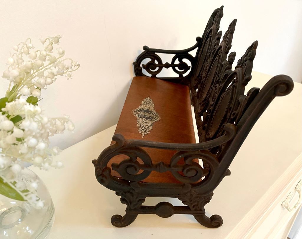 Early 20th Century Shop Display Collectible Decorative Piece By Singer photo for sale