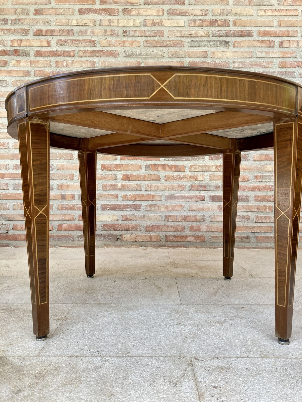 Circular Side Table In Wood With Lemongrass Marquetry Fillets And Agate Lid photo 2233.0