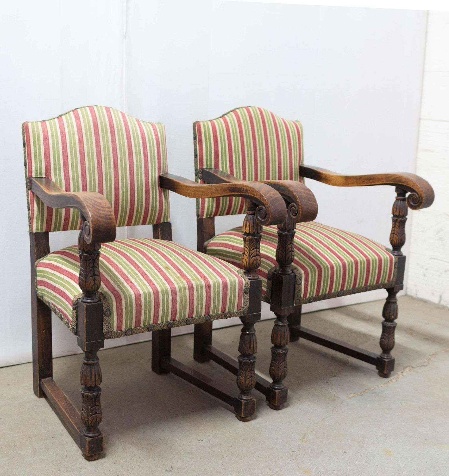 Paire de fauteuils espagnols en châtaignier, mid-century photo 1230.0