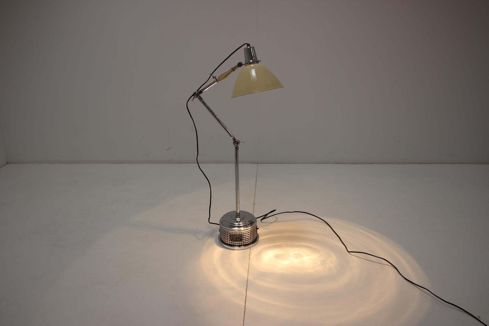 photo buy Art Deco Verstelbare Vloer- of Tafellamp, Perihel