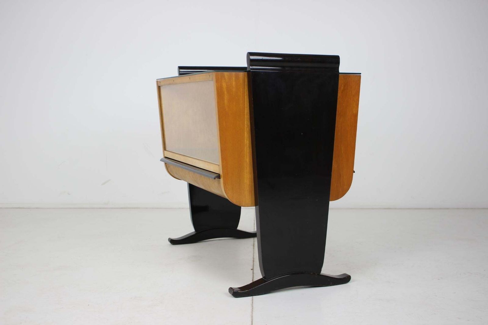 Art Deco Bar Designed By Jindřich Halabala, 1930's. photo buy