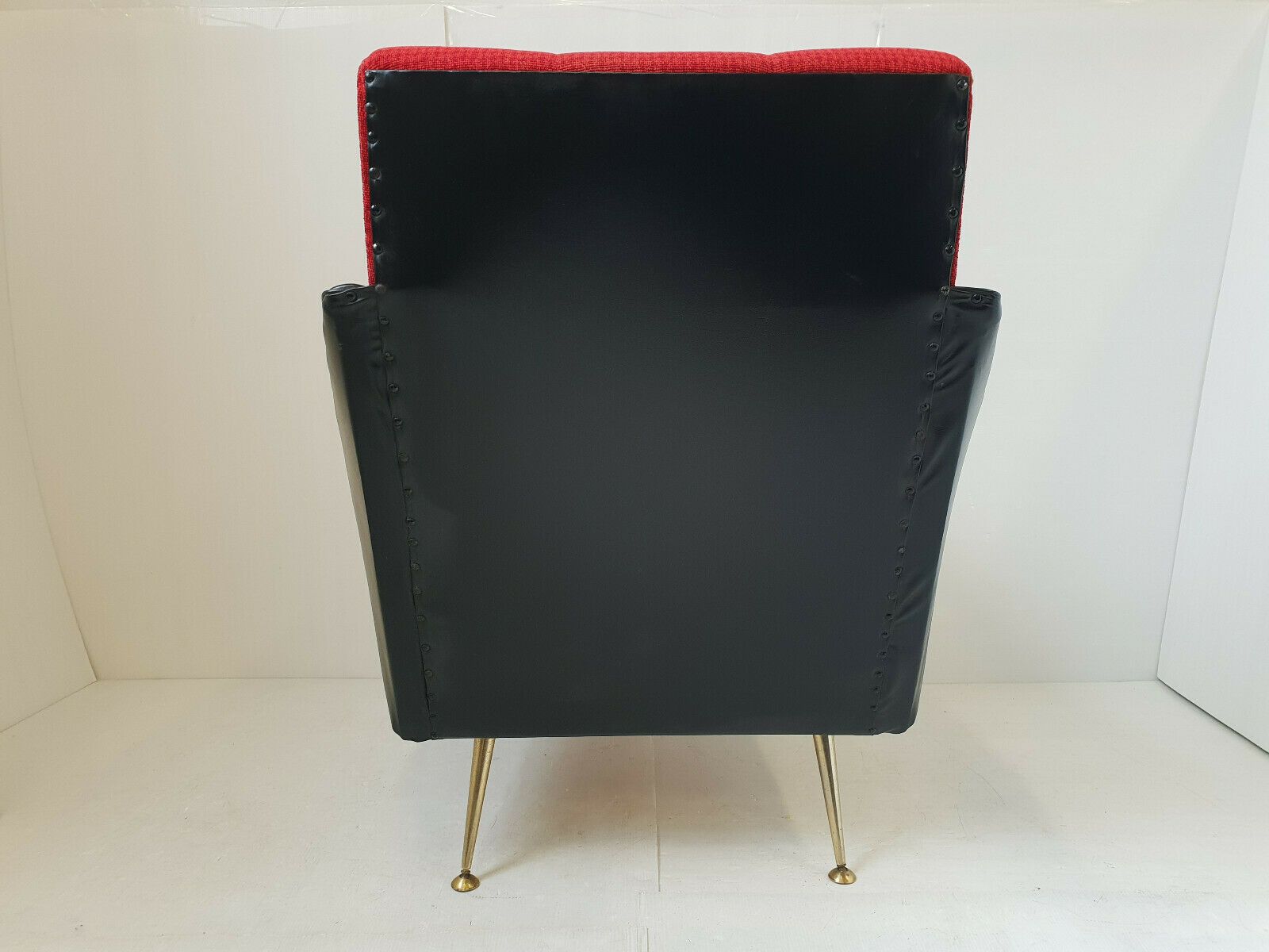 1950 1960 Armchair In Black Skai & Red Wool And Golden Brass photo vinterior