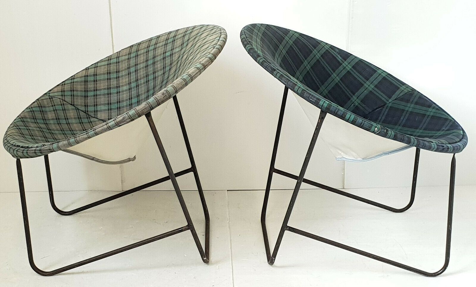 Paire De Fauteuils Corbeille Vintage 1950 En Acier 50s 1950s Rockabilly Atomic photo furniture